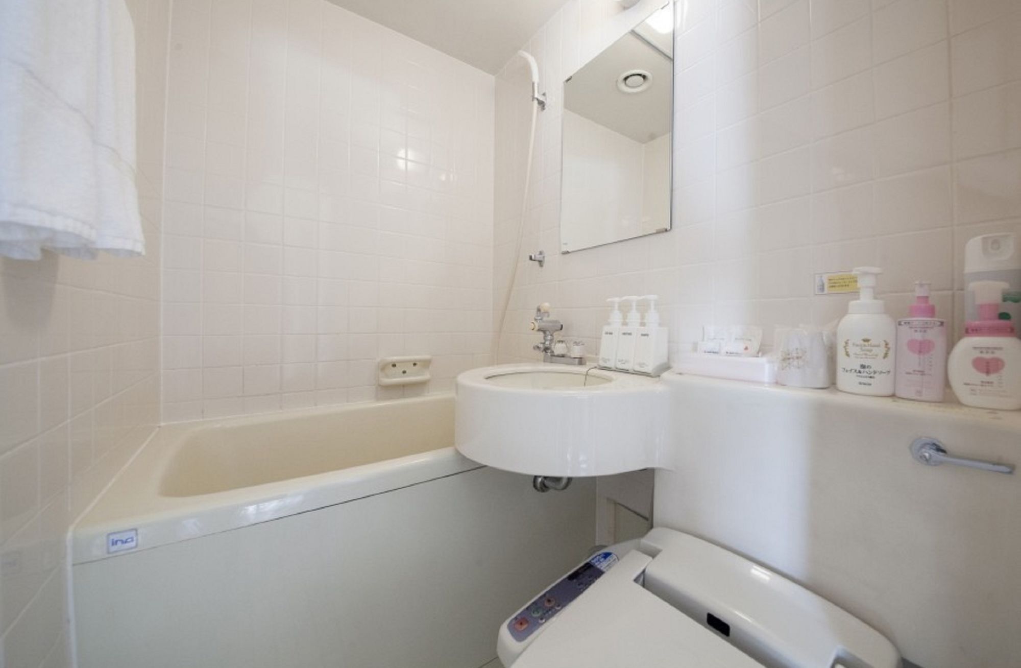 Shinjuku Urban Hotel Tokyo Dış mekan fotoğraf